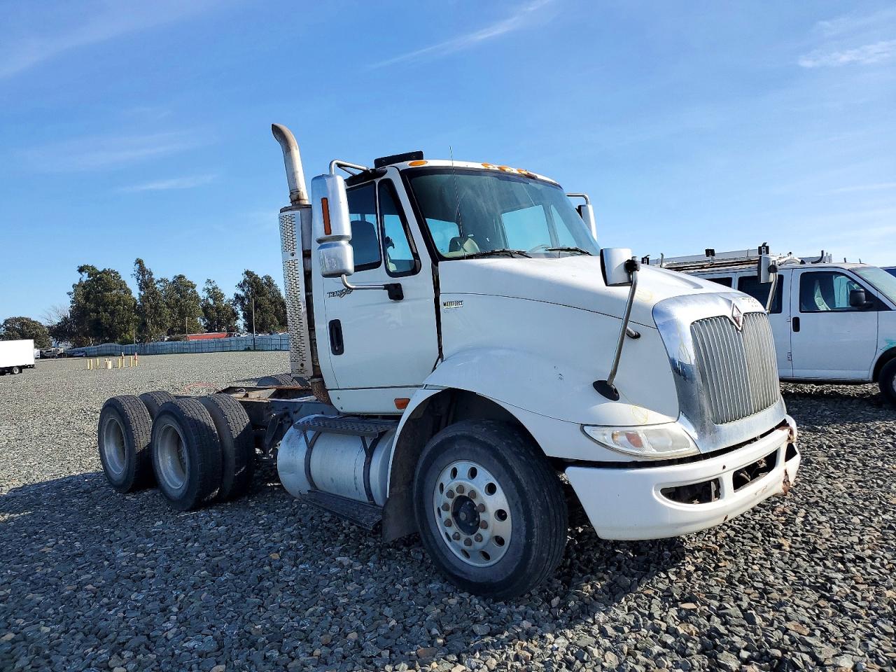 2012 International 8000