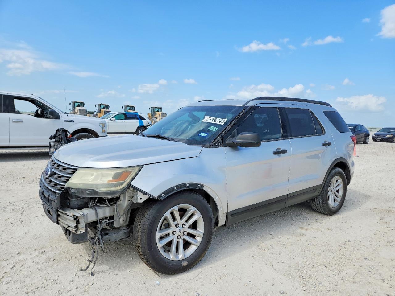 Salvage Ford Explorer Image