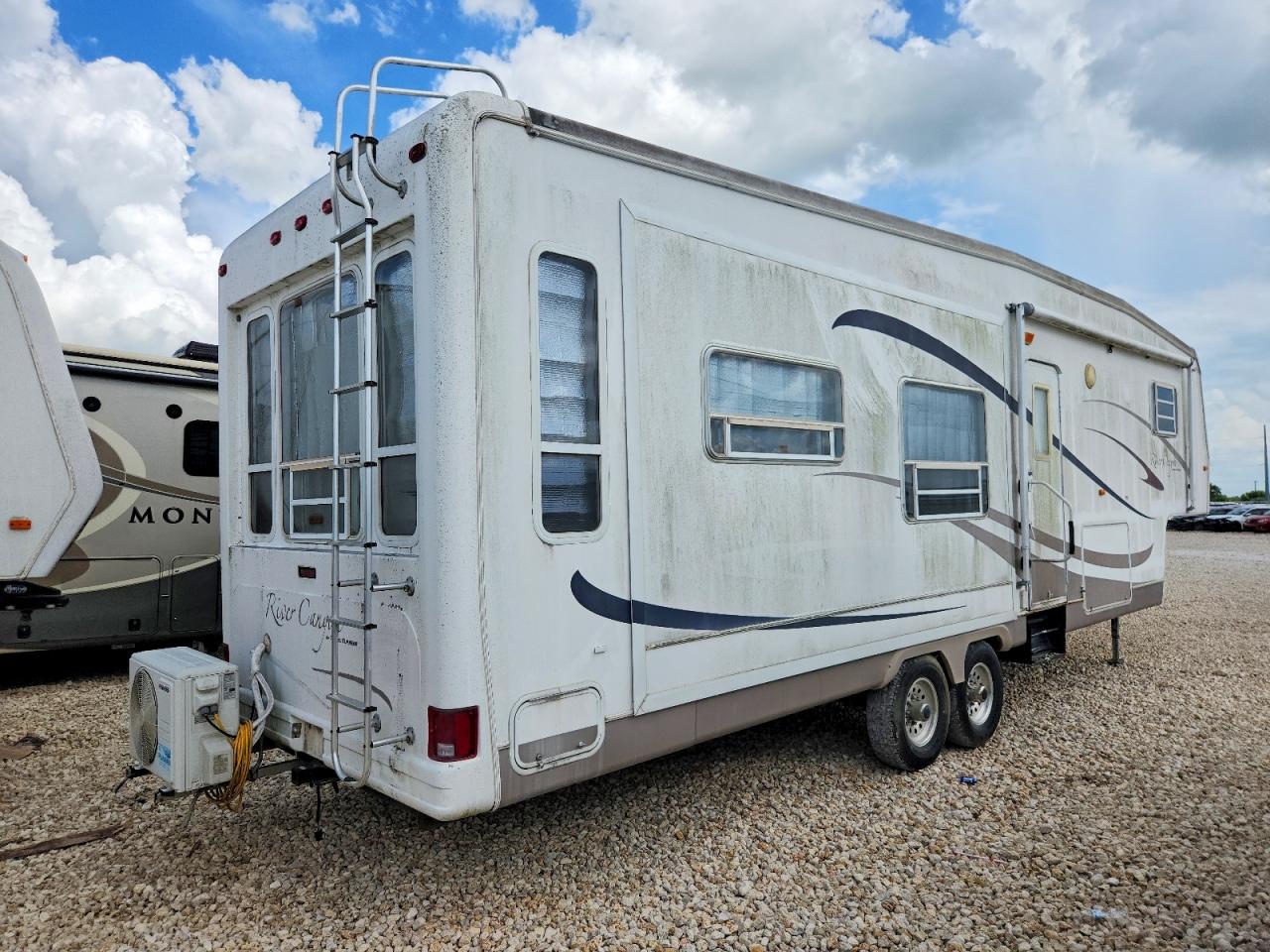 Trailer River Cany
