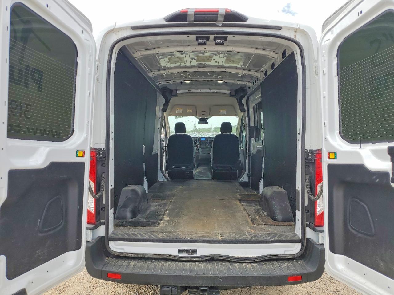 Ford Transit T-250
