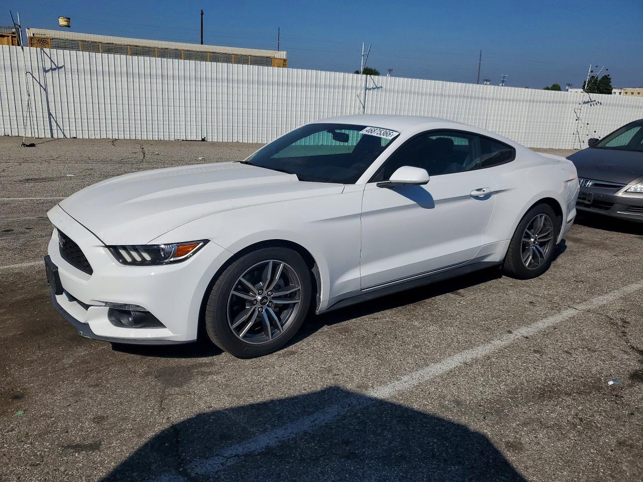 Salvage Ford Mustang Image
