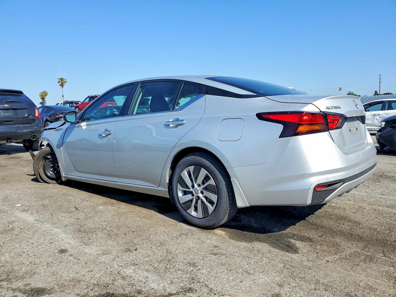 Nissan Altima S