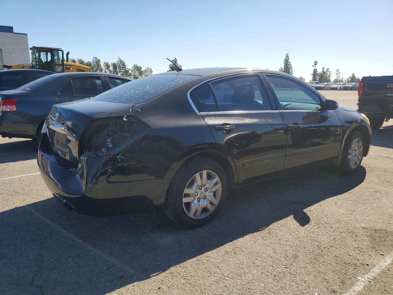 Nissan Altima Base