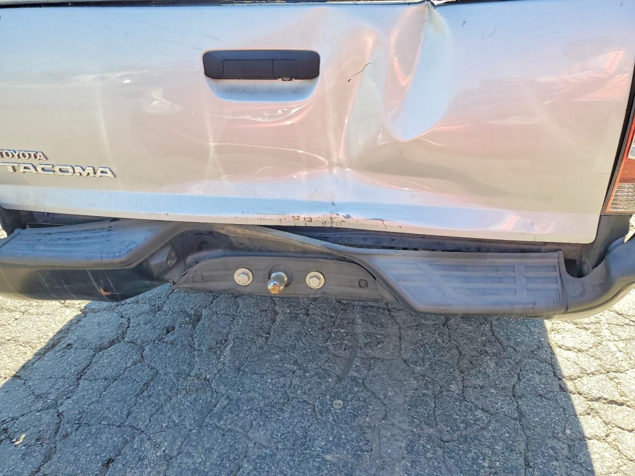 Toyota Tacoma Base