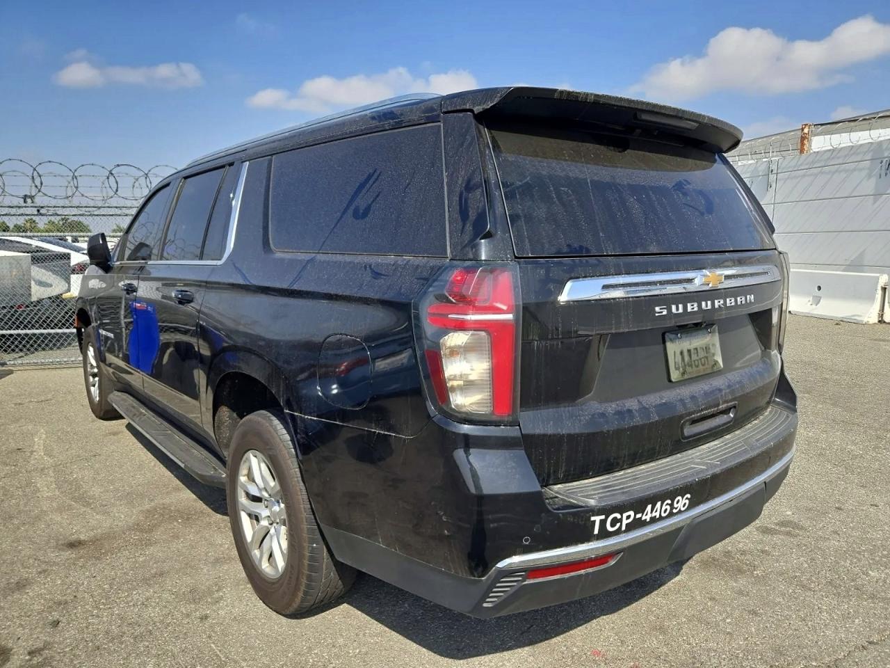 Chevrolet Suburban C1500 Lt