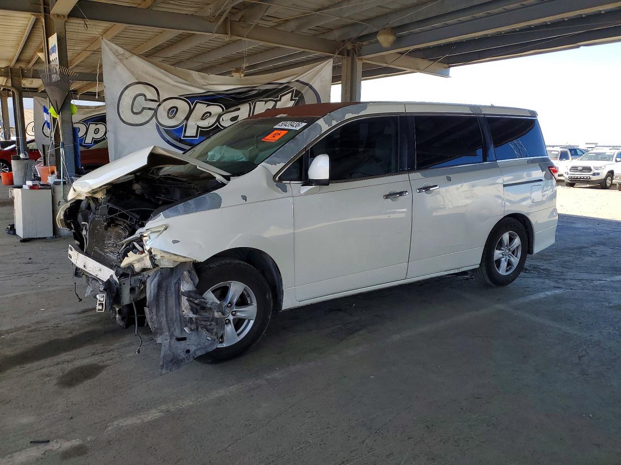 Salvage Nissan Quest 3.5 Image