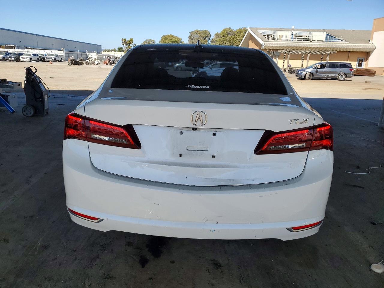 Acura TLX