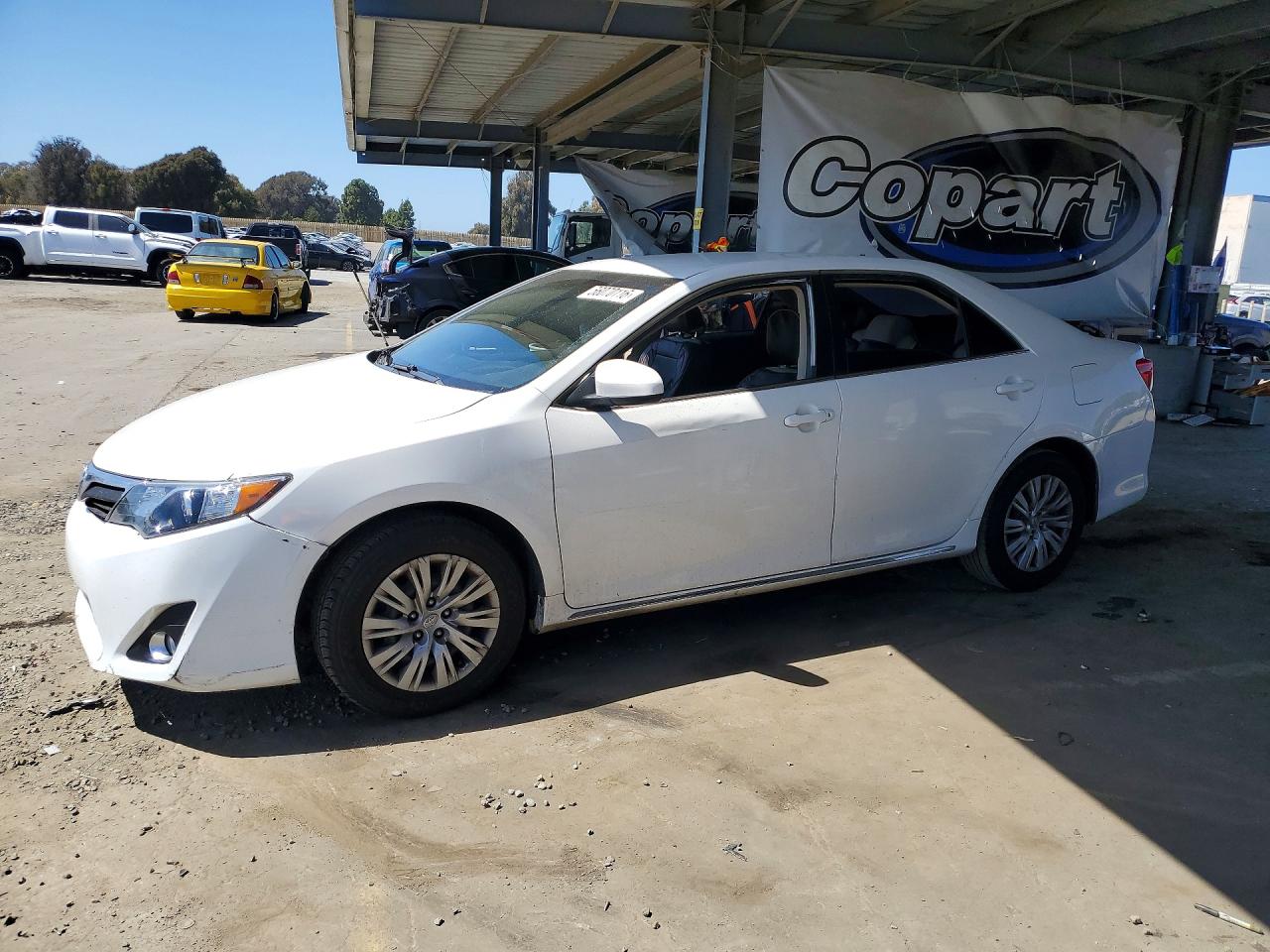 Salvage Toyota Camry Image