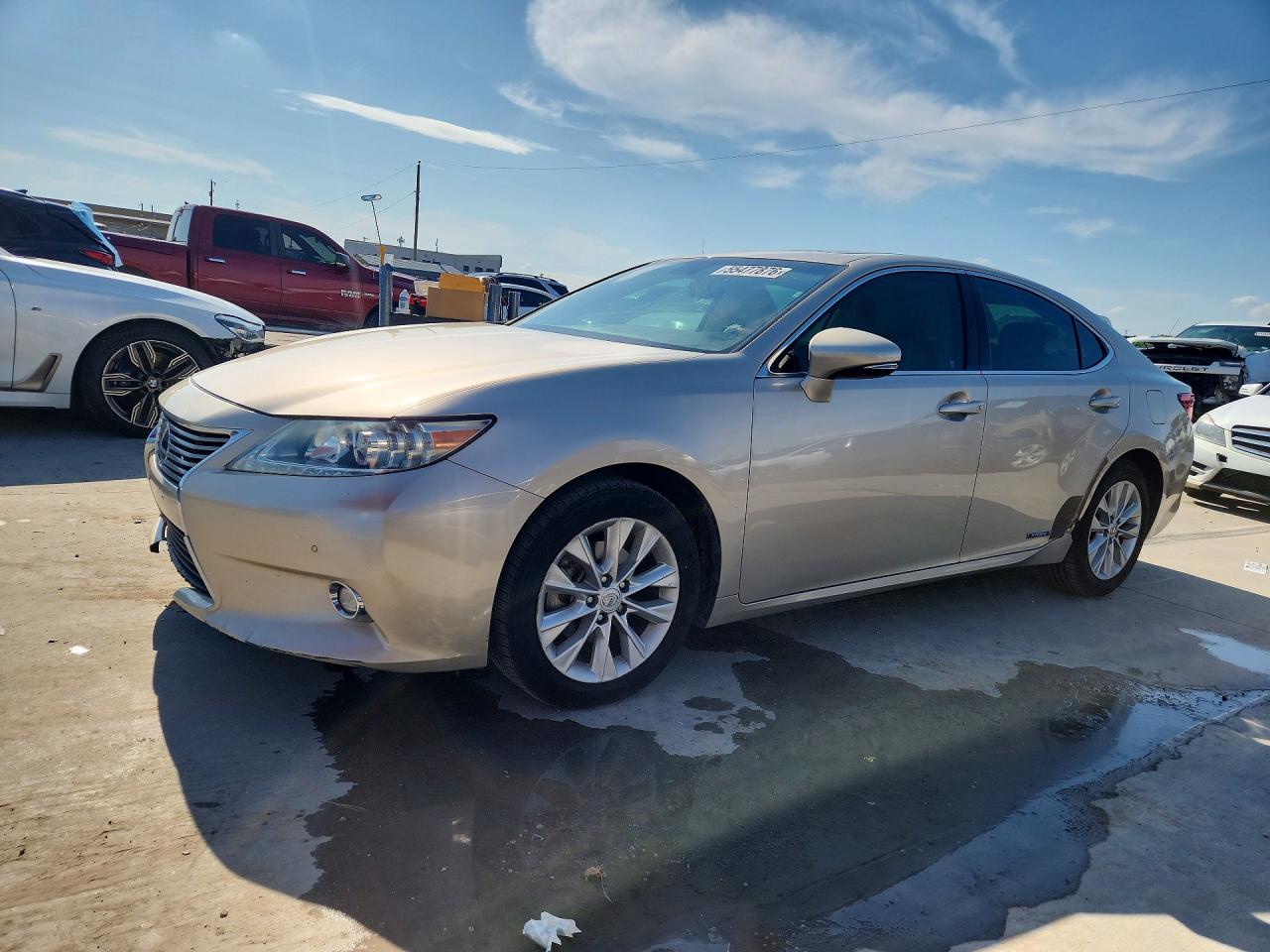 Salvage Lexus Es Image