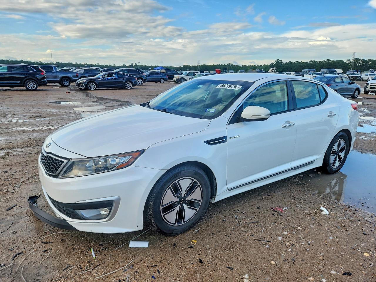 Salvage Kia Optima Image