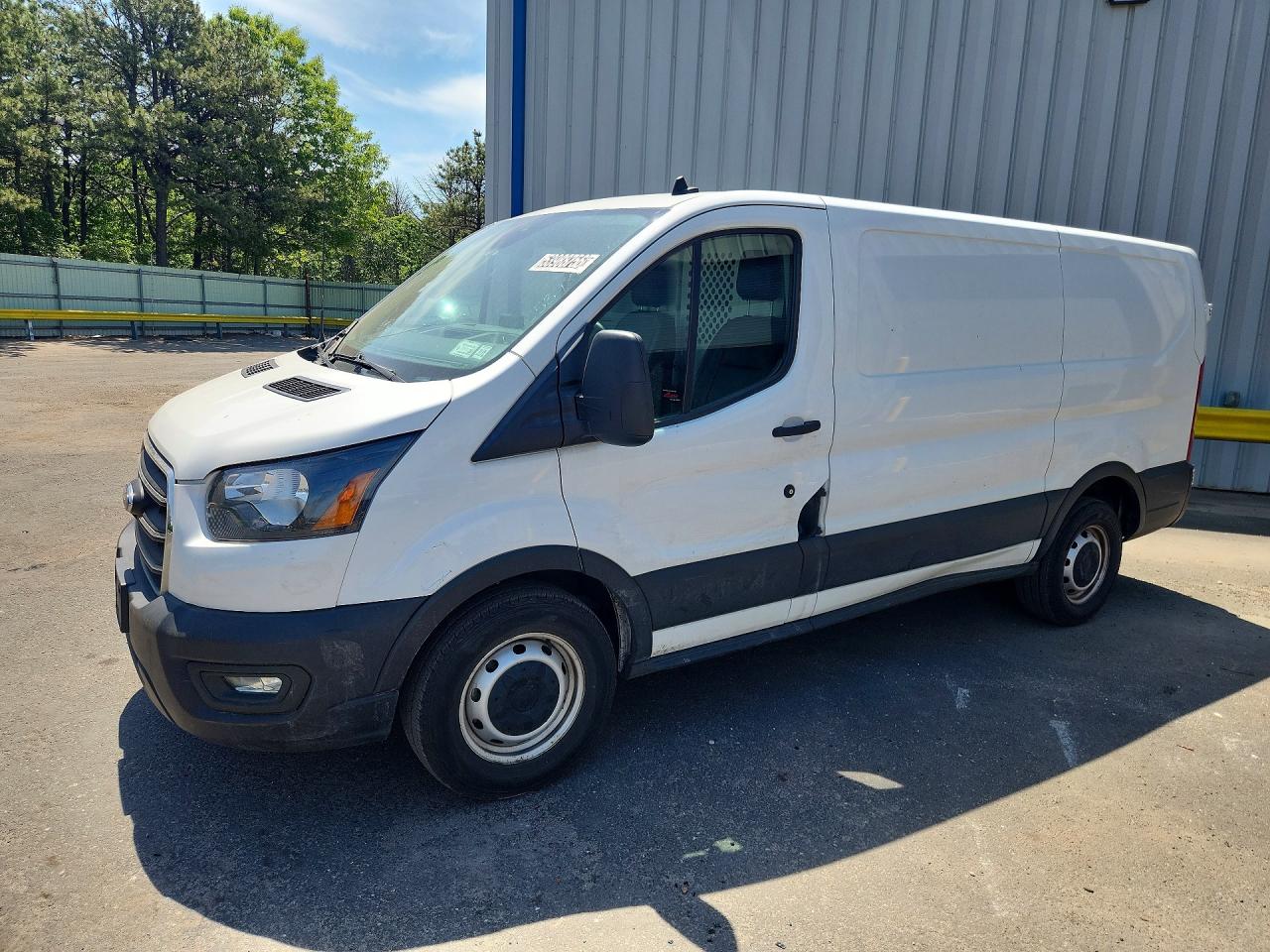 Salvage Ford Transit Image