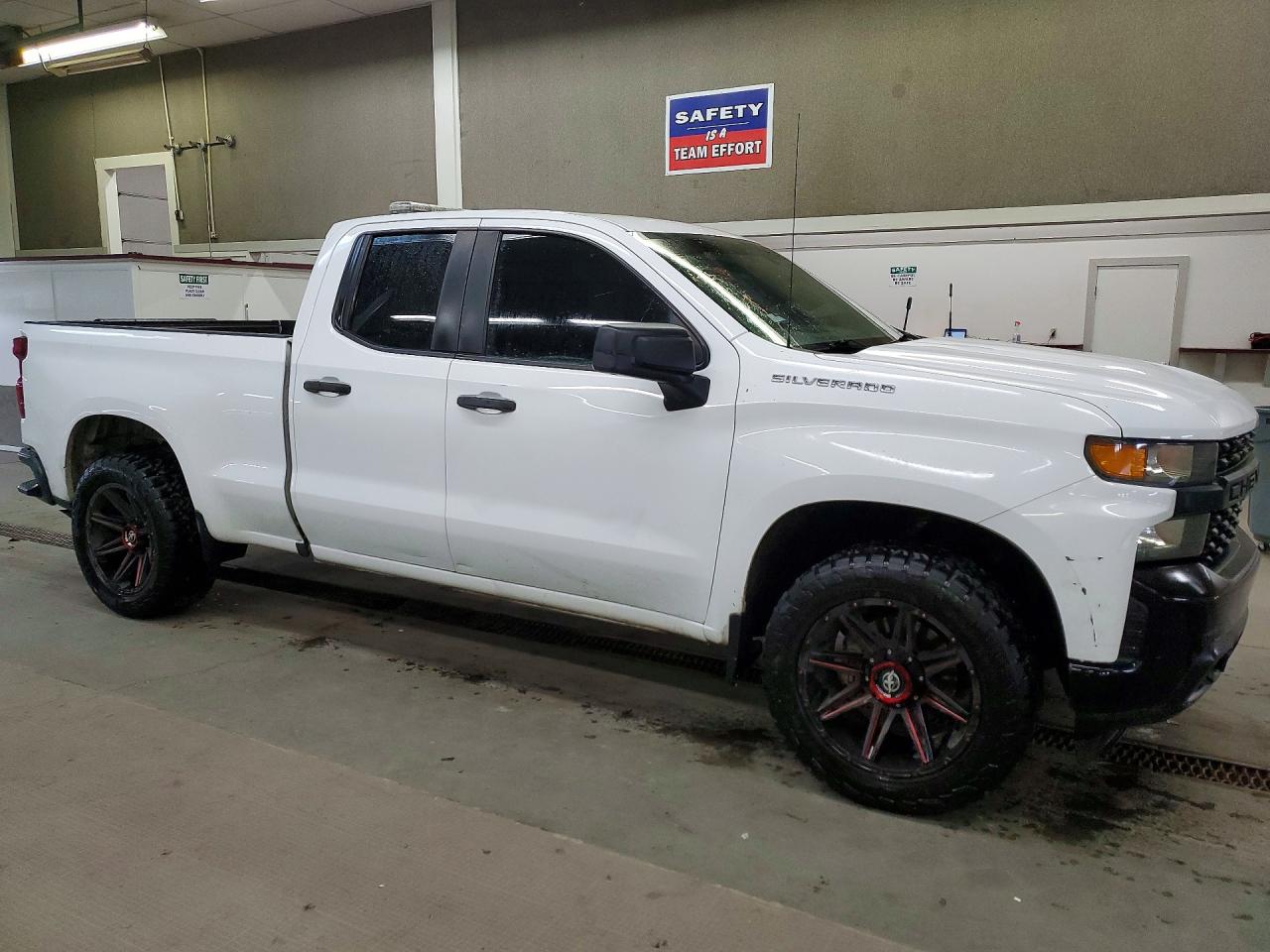 Chevrolet Silverado C1500