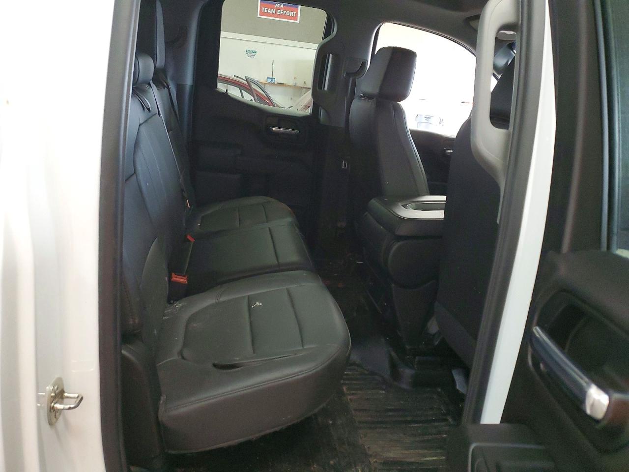 Chevrolet Silverado C1500