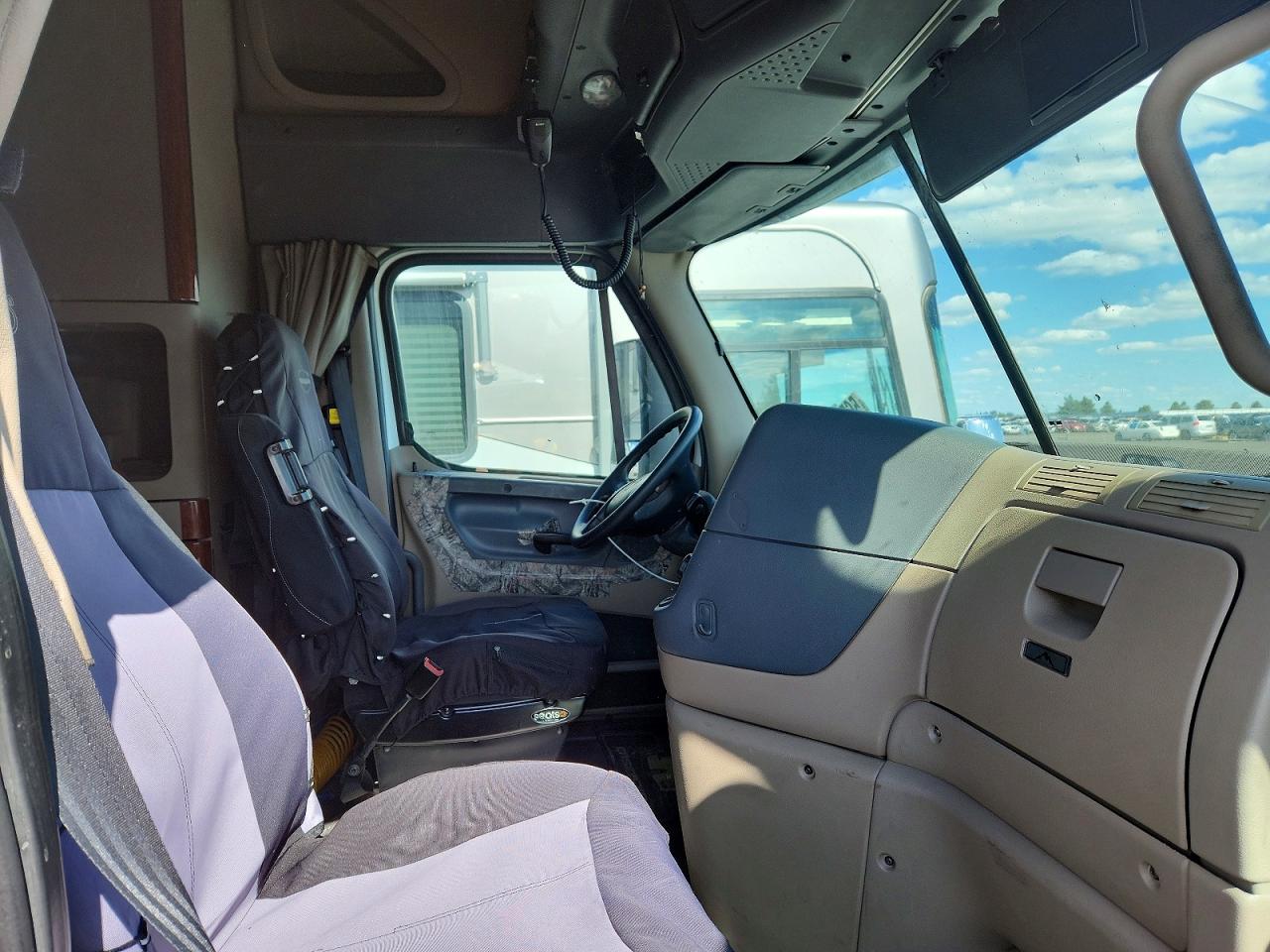 Freightliner Cascadia 125