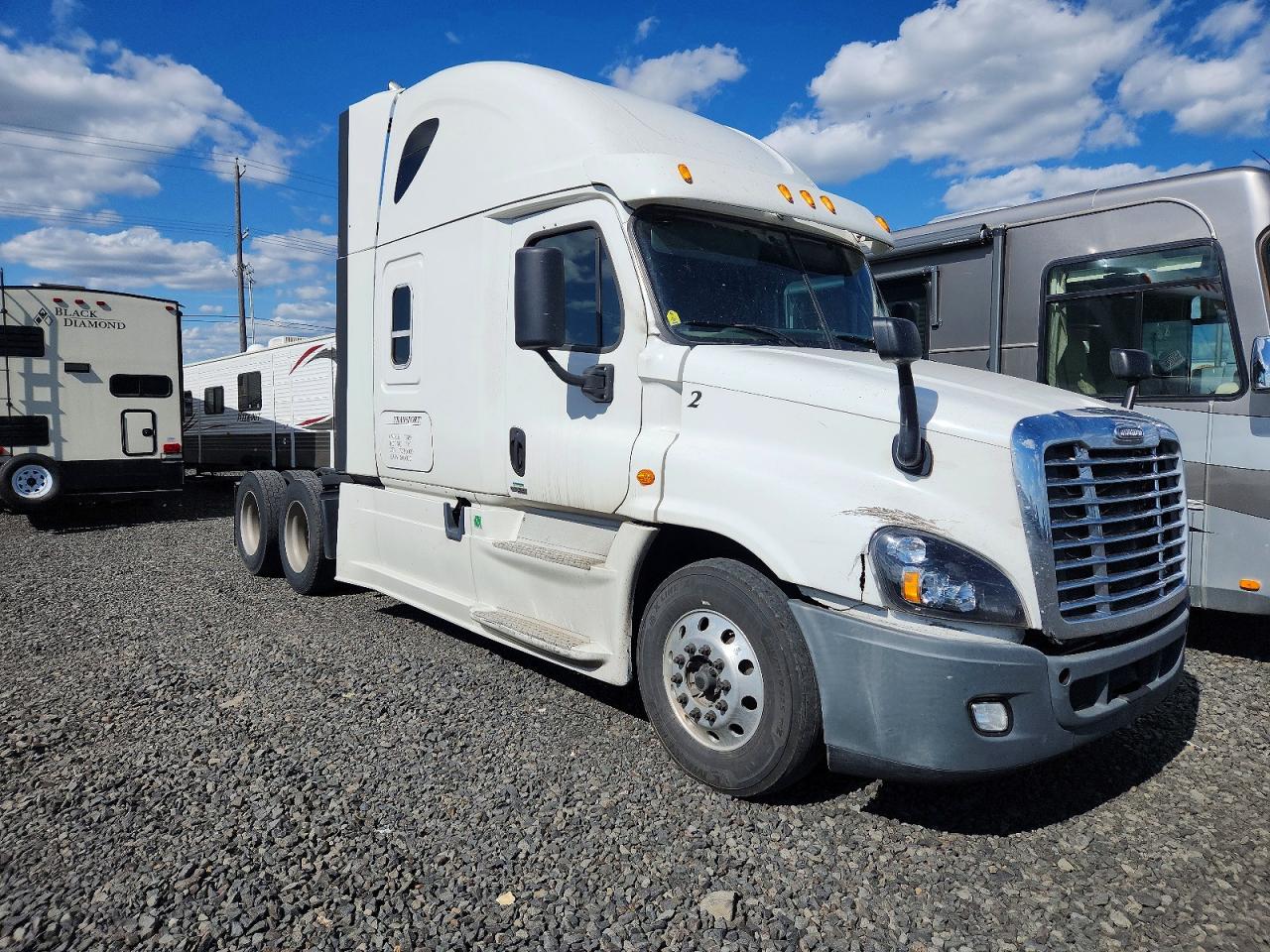 Salvage Freightliner Cascadia 125 Image