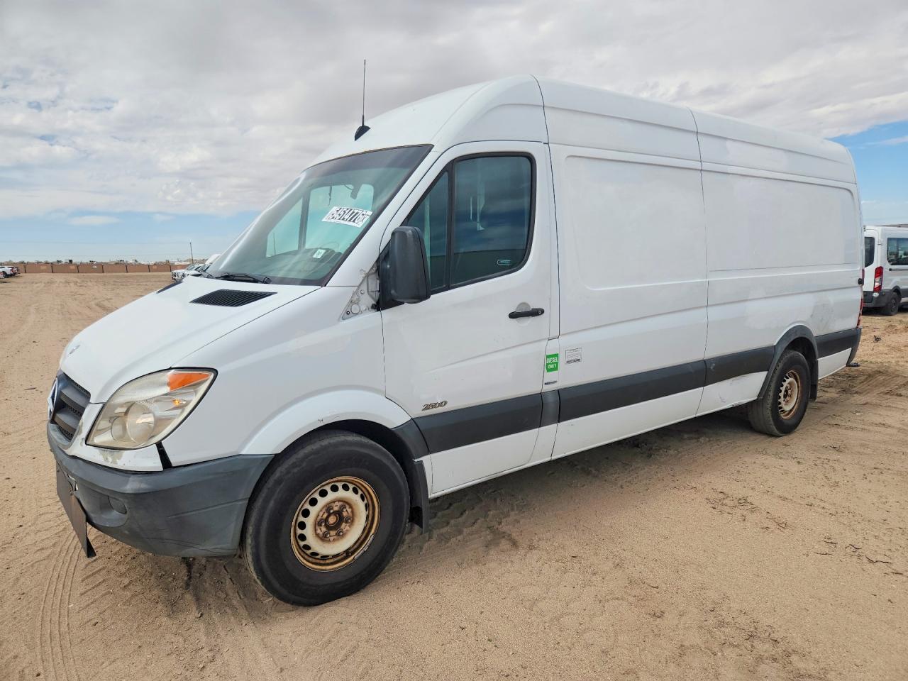 Salvage Mercedes-Benz Sprinter Image