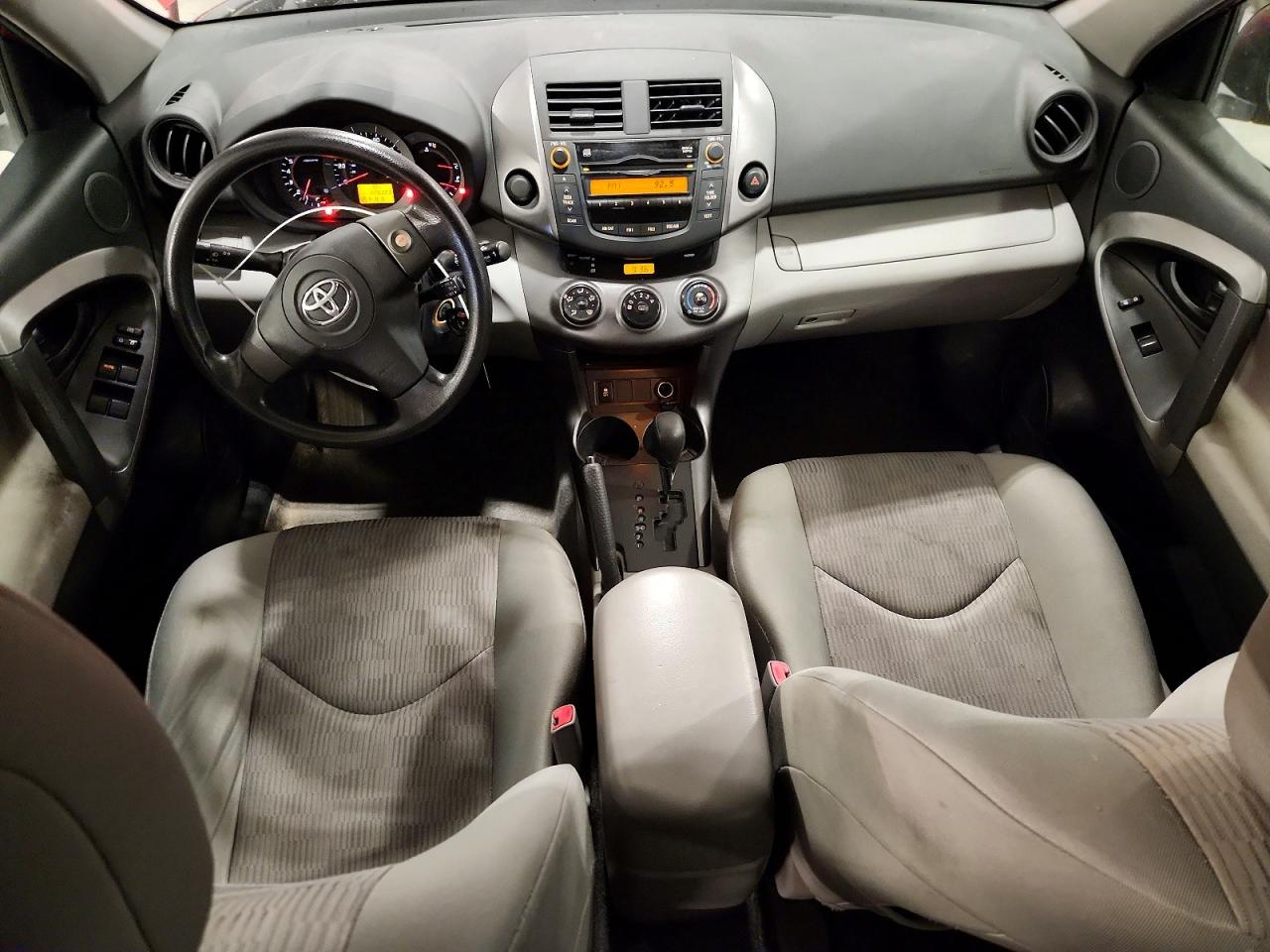 Toyota RAV4 Base