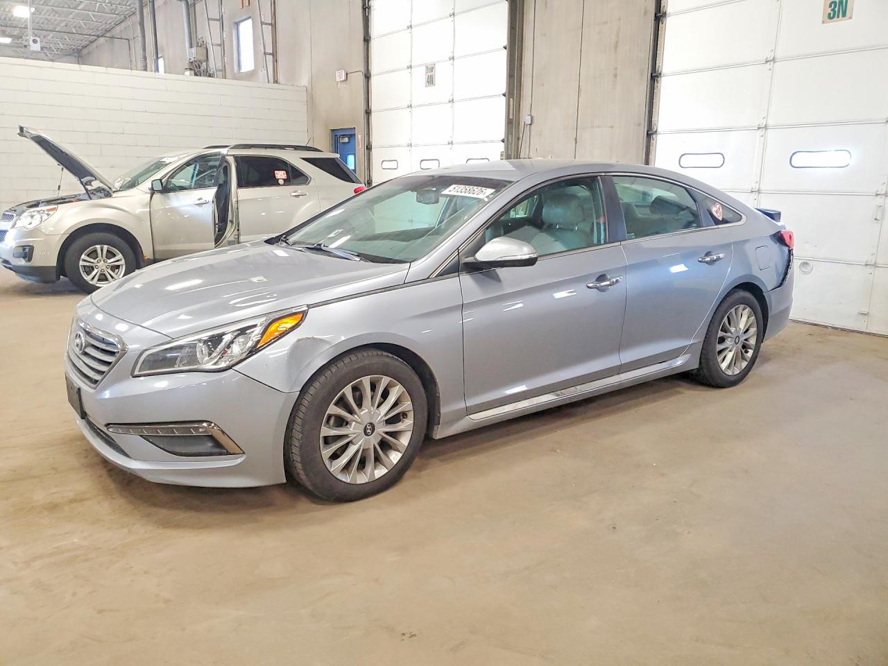 Salvage Hyundai SONATA Image
