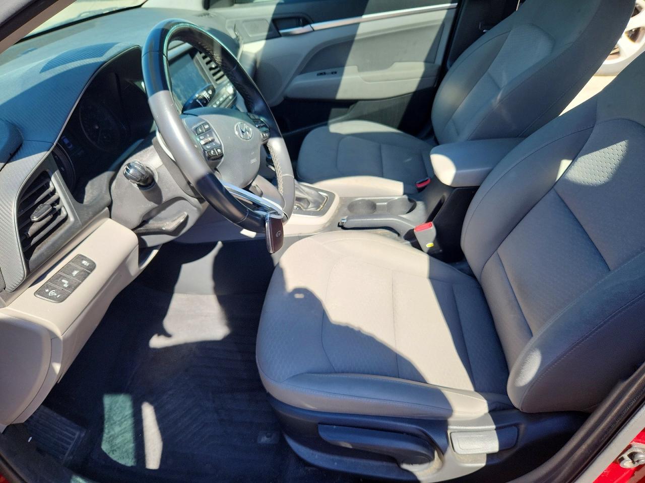 Hyundai ELANTRA Value Edition