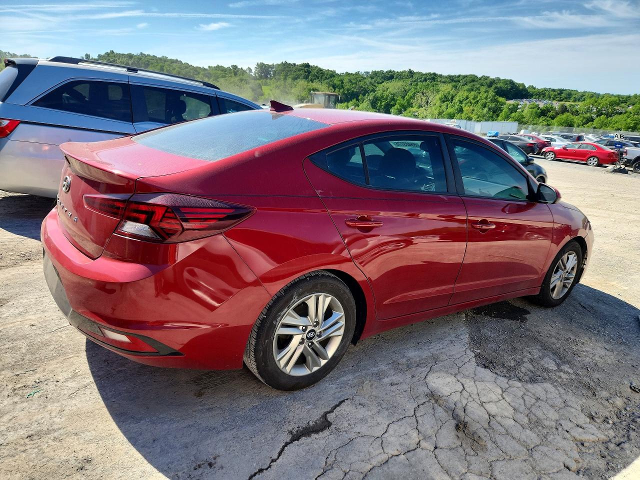 Hyundai ELANTRA Value Edition