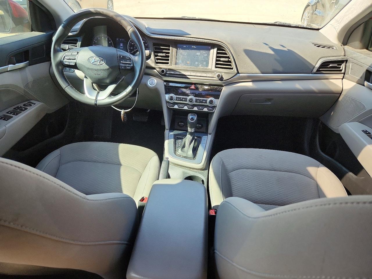 Hyundai ELANTRA Value Edition