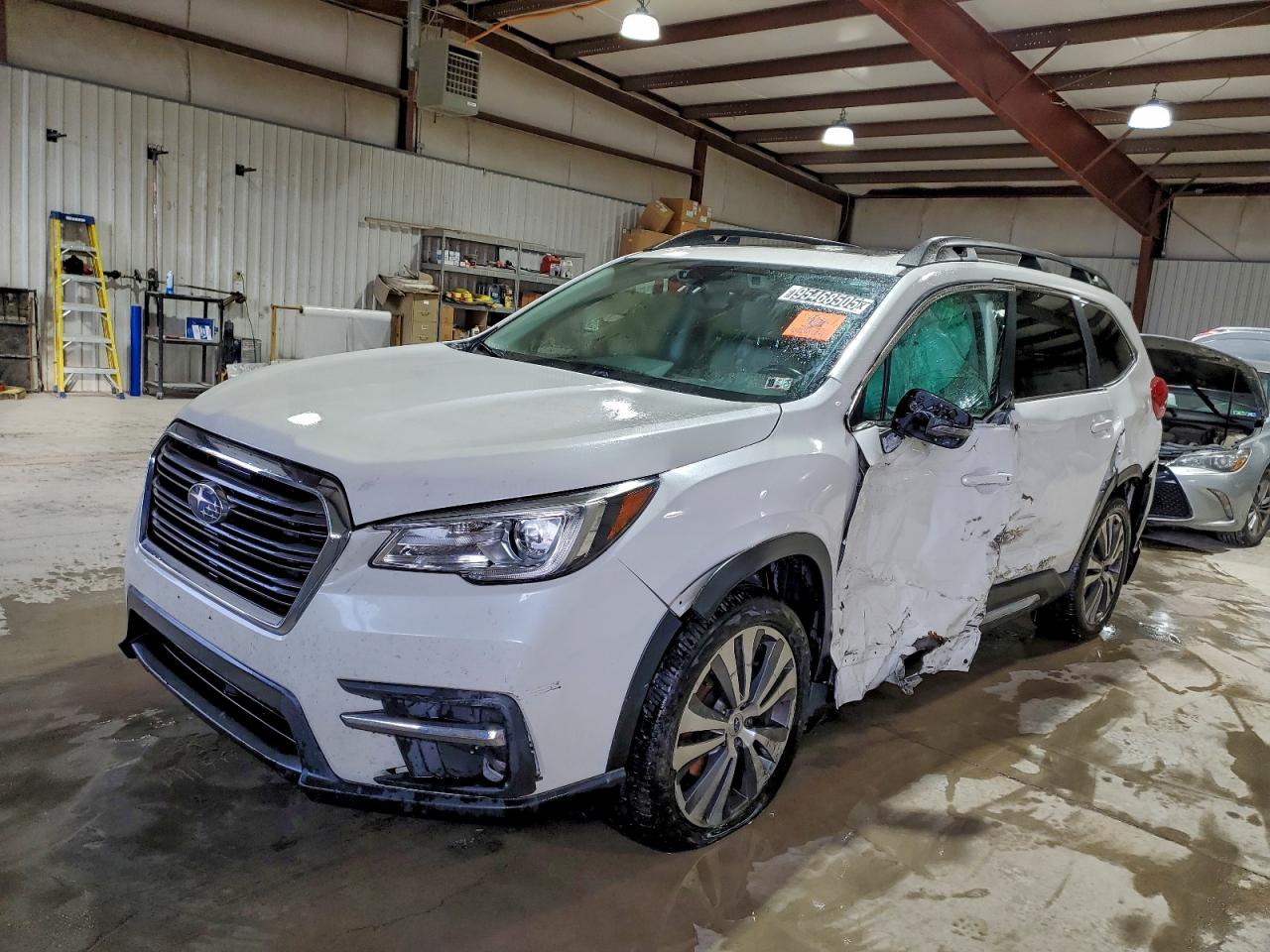 Salvage Subaru Ascent Image