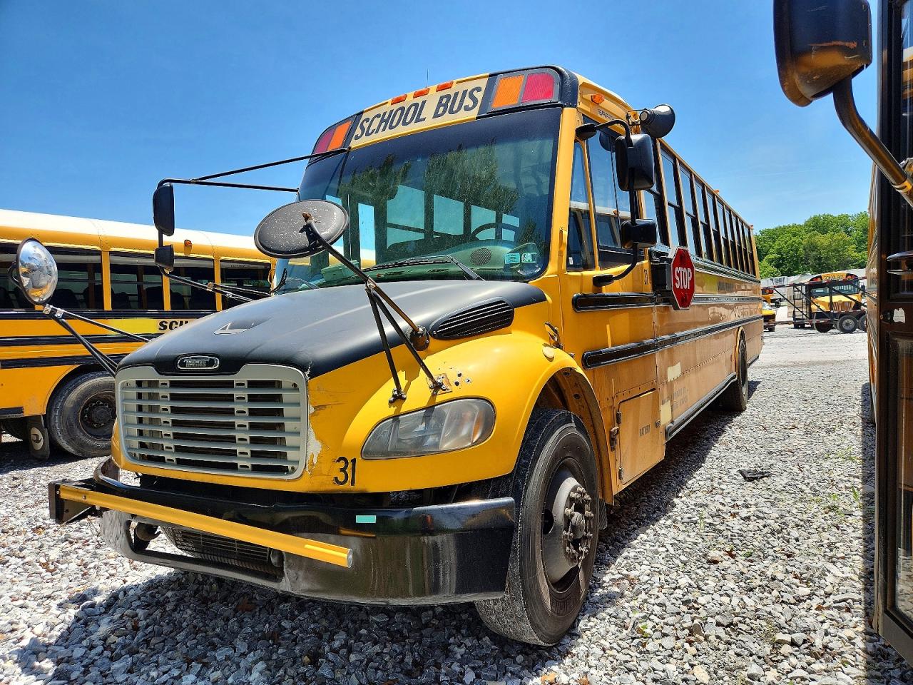 Freightliner Chassis B2b