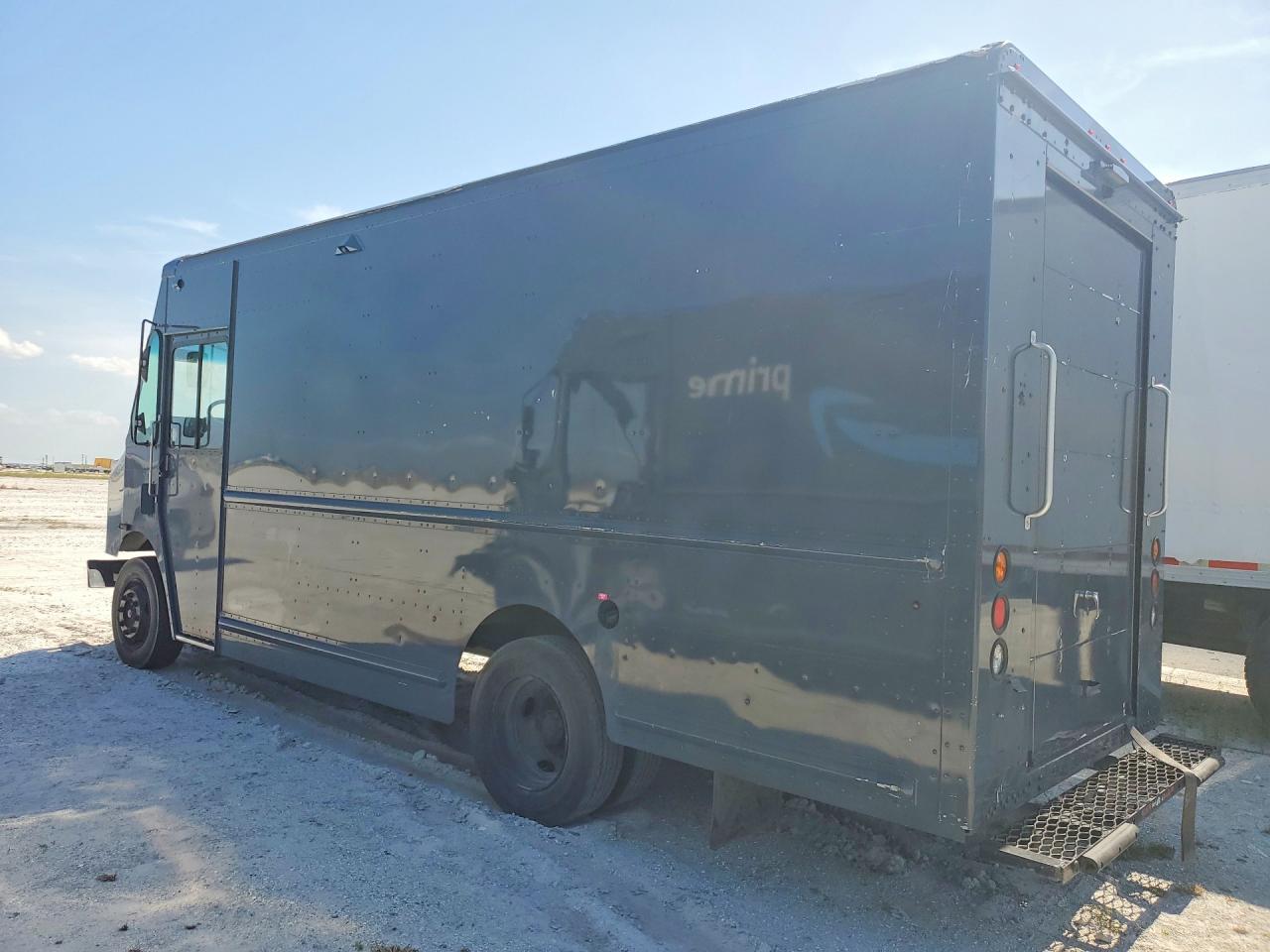 Freightliner Chassis M Line Walk-in Van