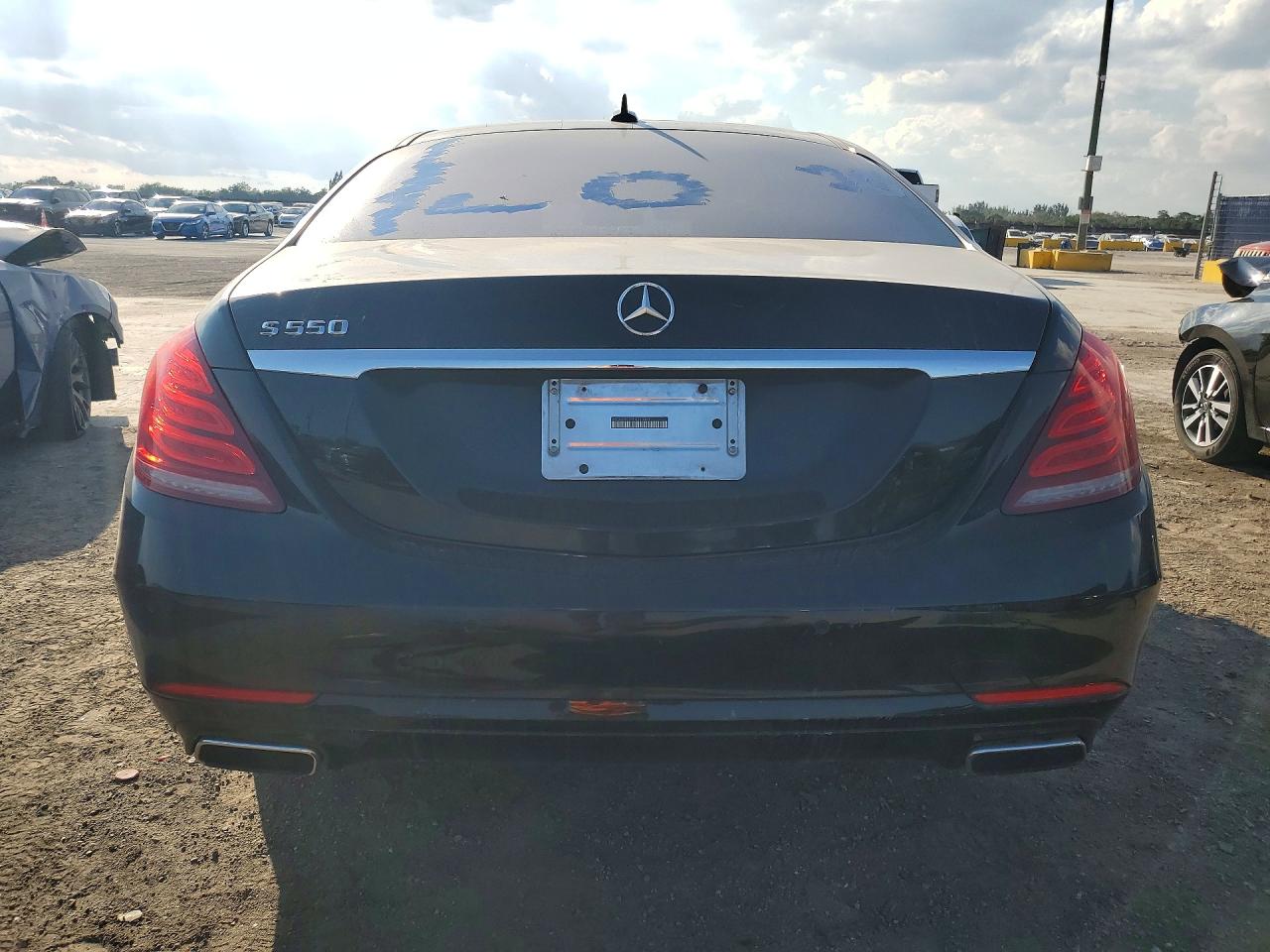Mercedes-Benz S-Class 550
