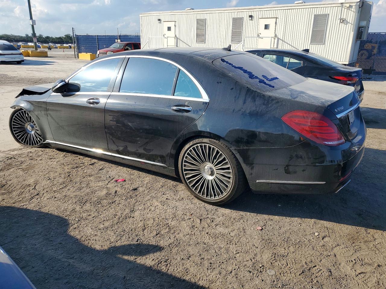 Mercedes-Benz S-Class 550