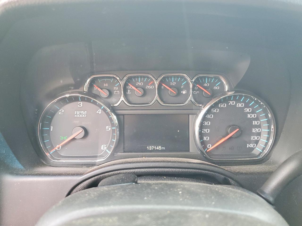 Chevrolet Suburban C1500 Lt