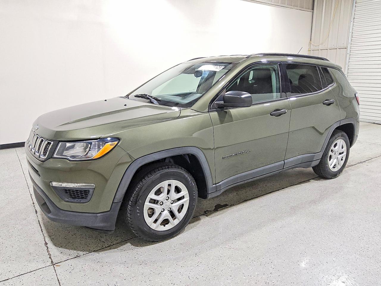 Salvage Jeep Compass Image