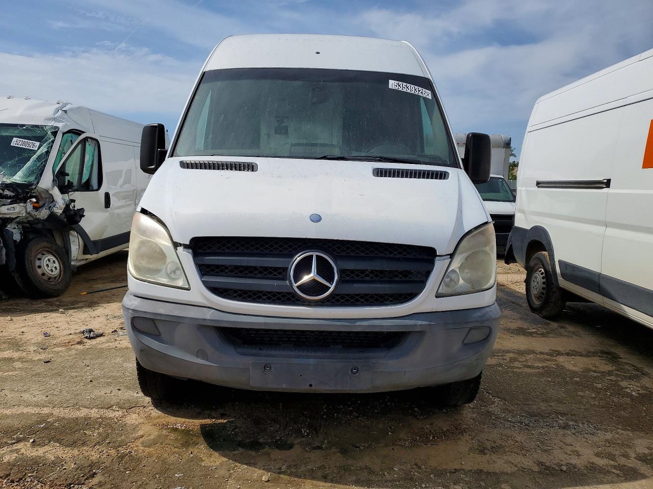 Mercedes-Benz Sprinter 2500