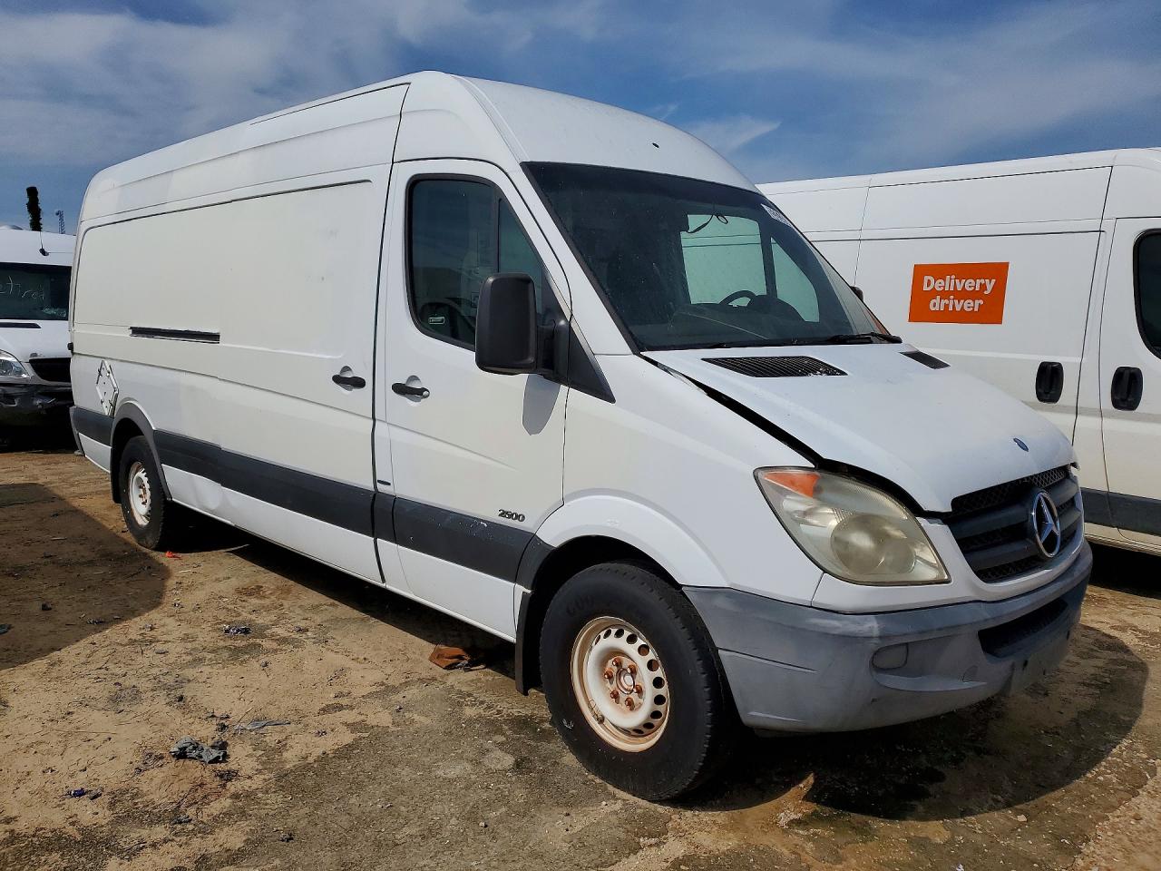 Mercedes-Benz Sprinter 2500