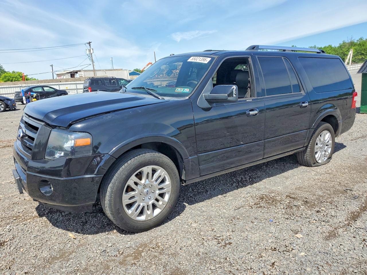 Salvage Ford Expedition Image