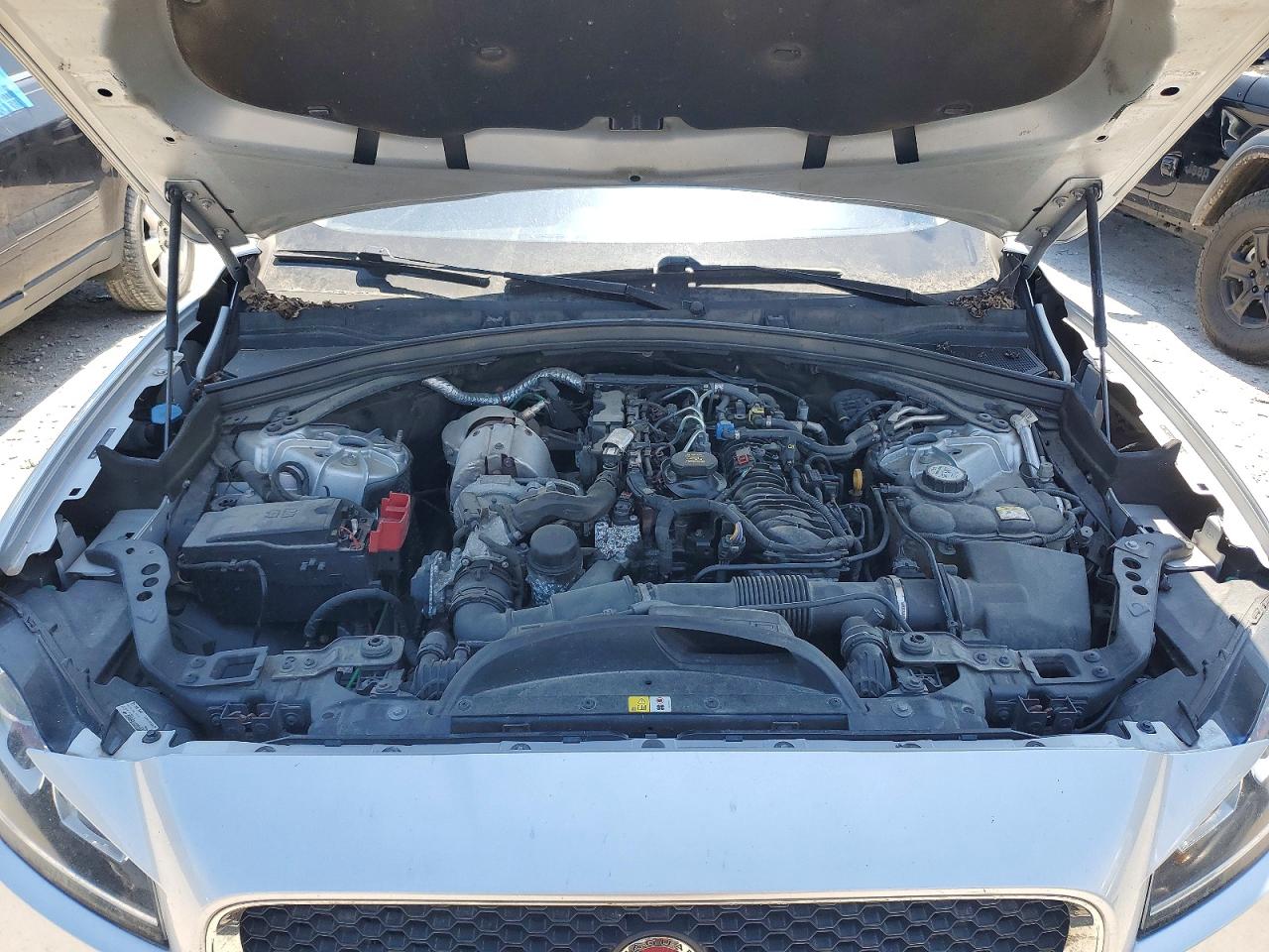 Jaguar F-PACE Premium