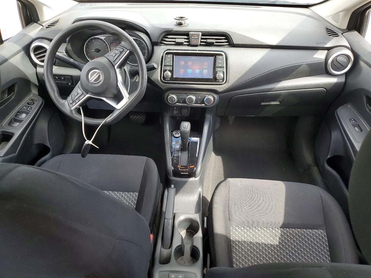 Nissan Versa S