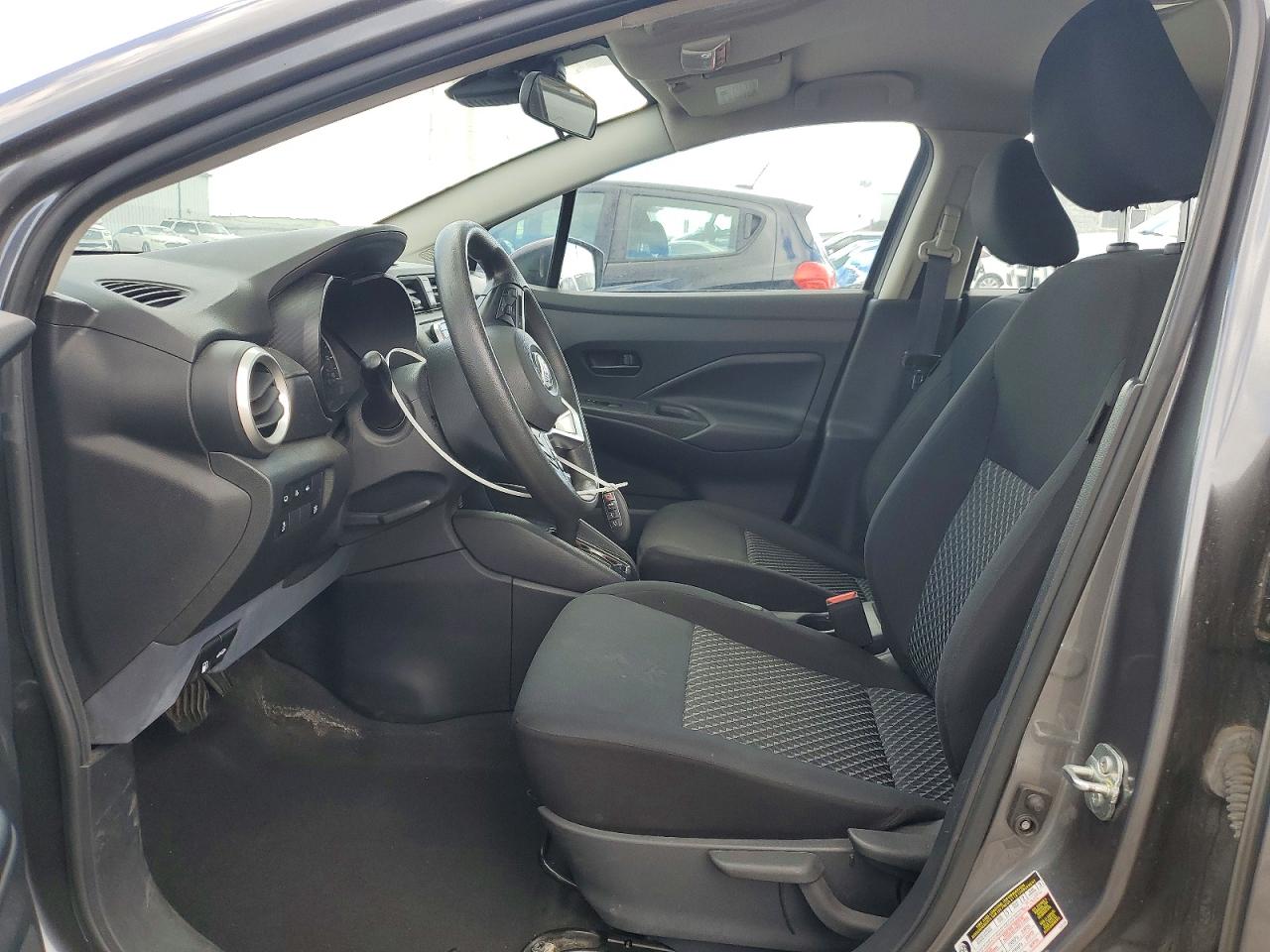 Nissan Versa S