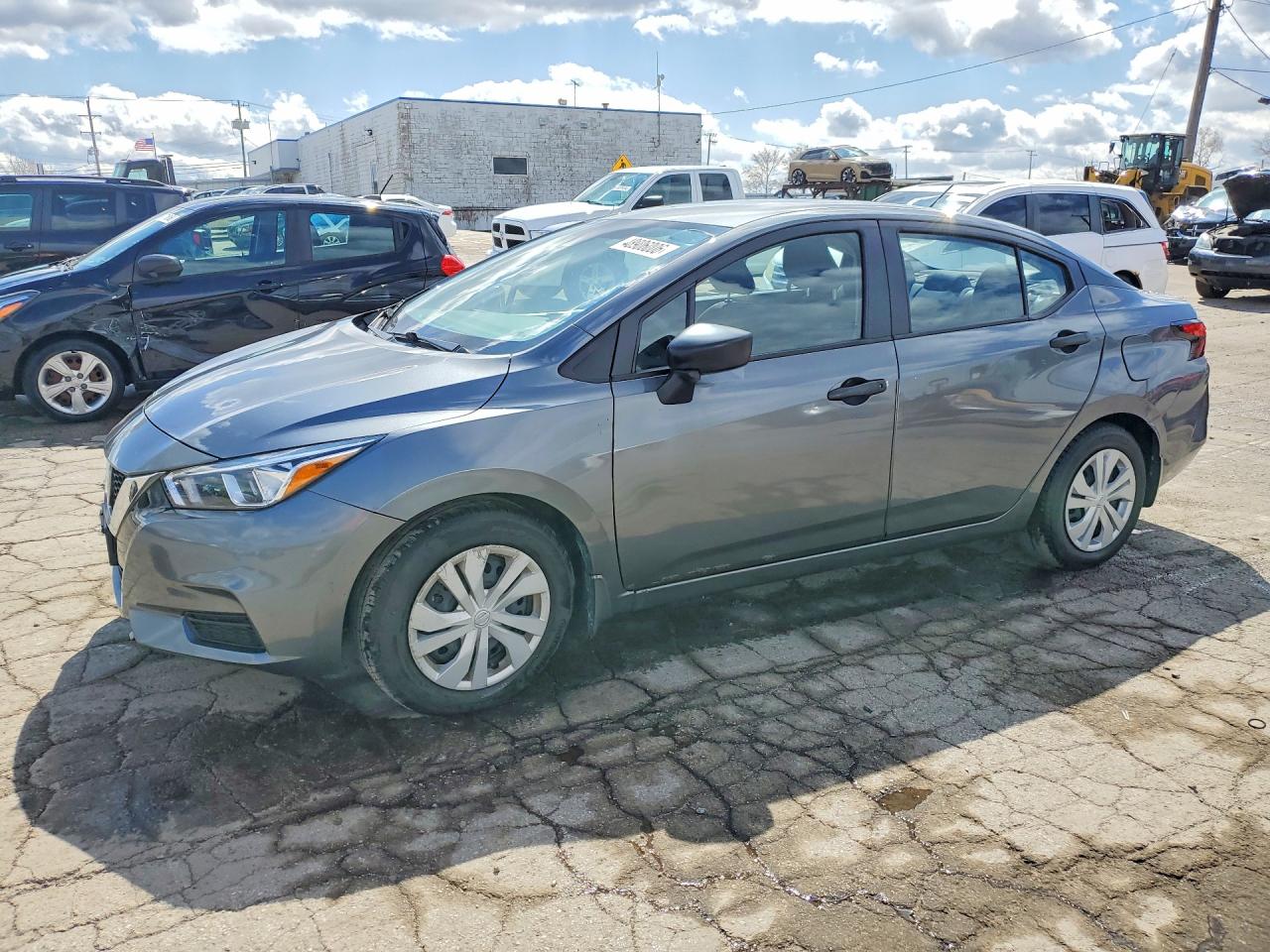 Salvage Nissan Versa Image