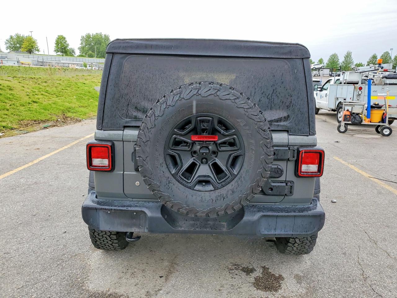 Jeep Wrangler Sport