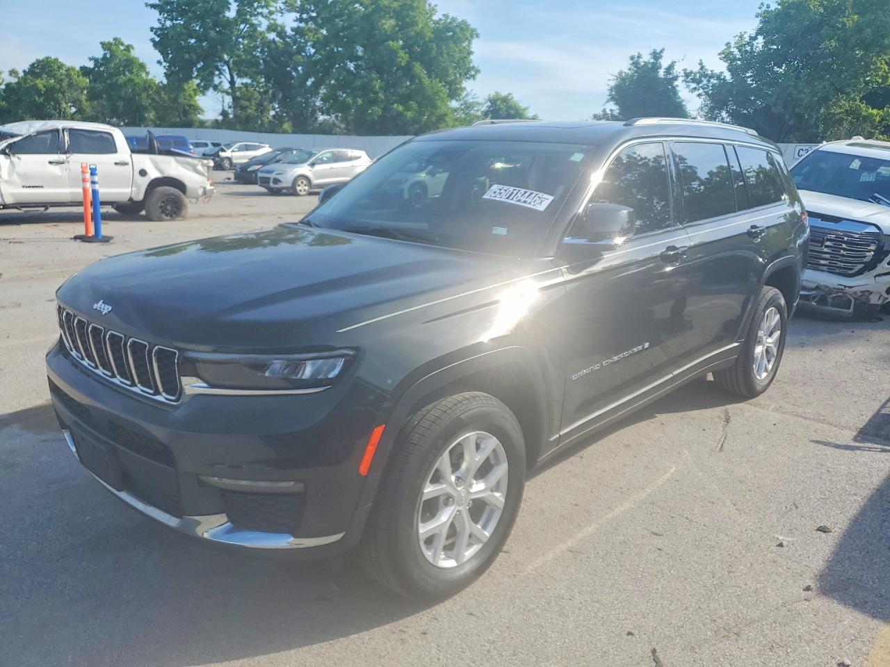 Salvage Jeep Grand Cherokee Image