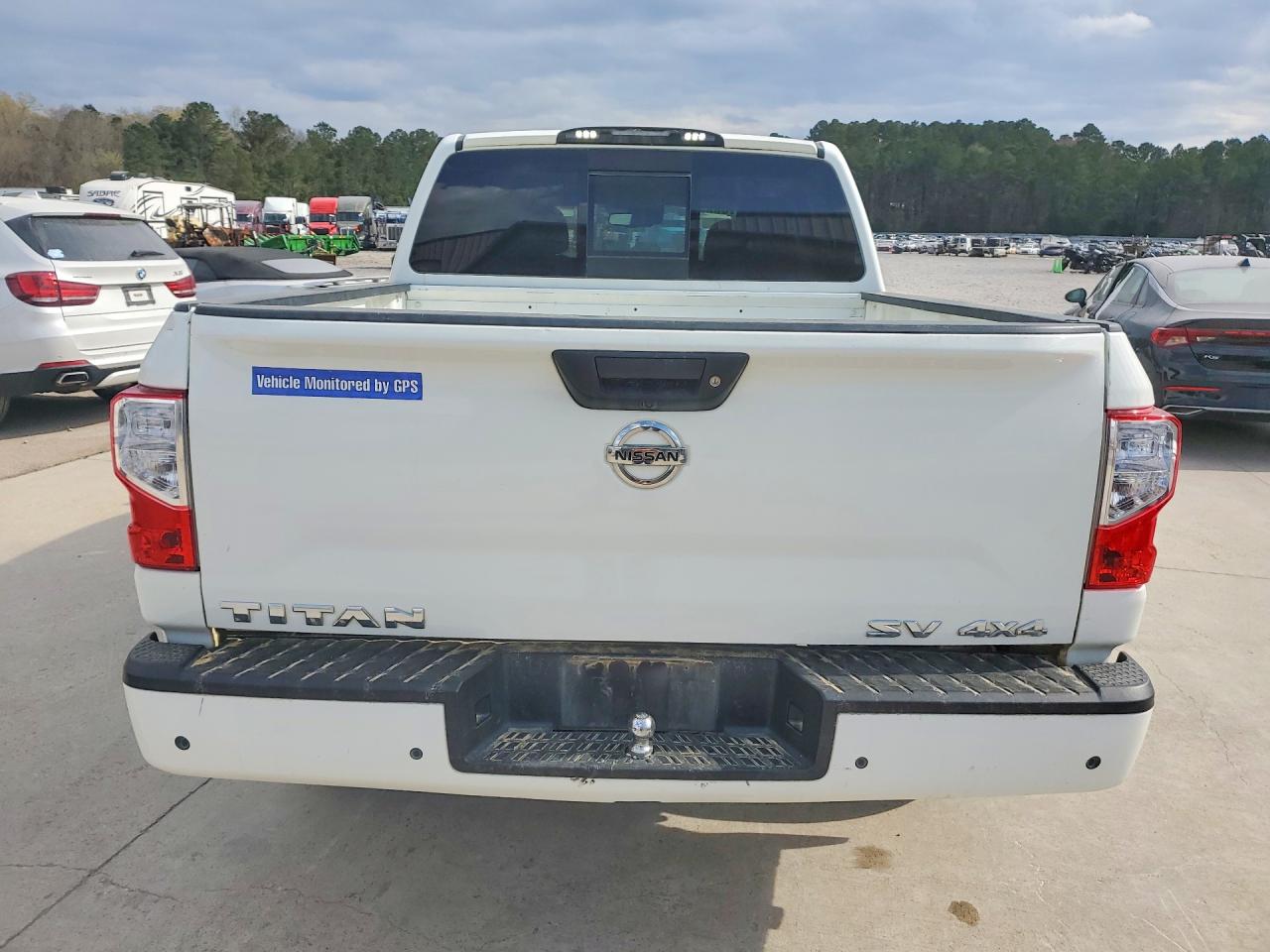 Nissan Titan Sv