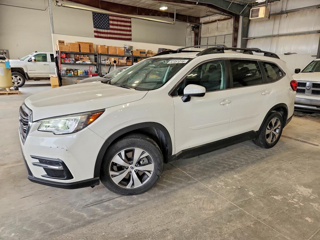 Salvage Subaru Ascent Image