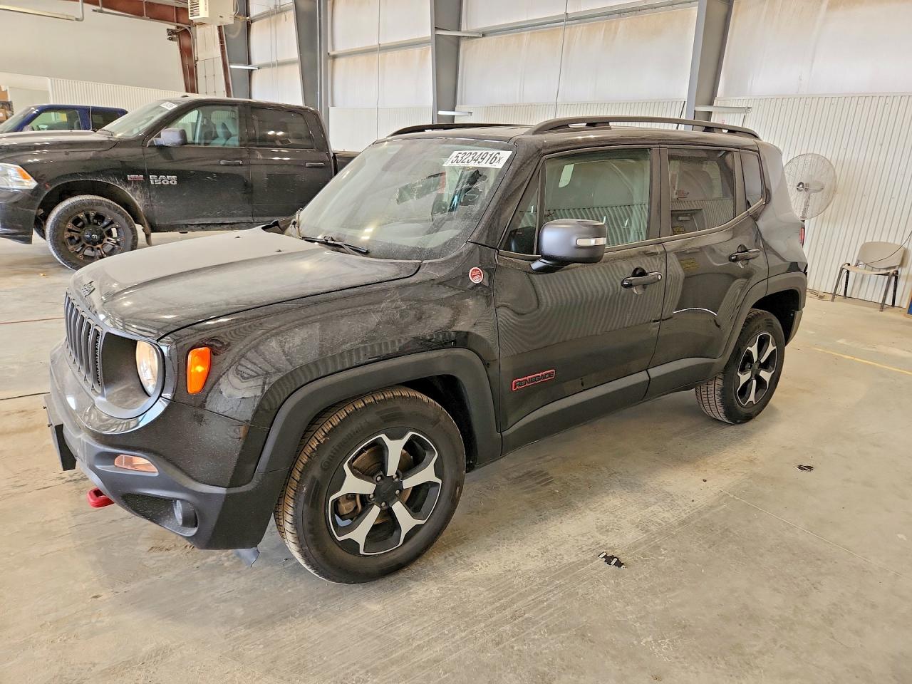 Salvage Jeep Renegade Image