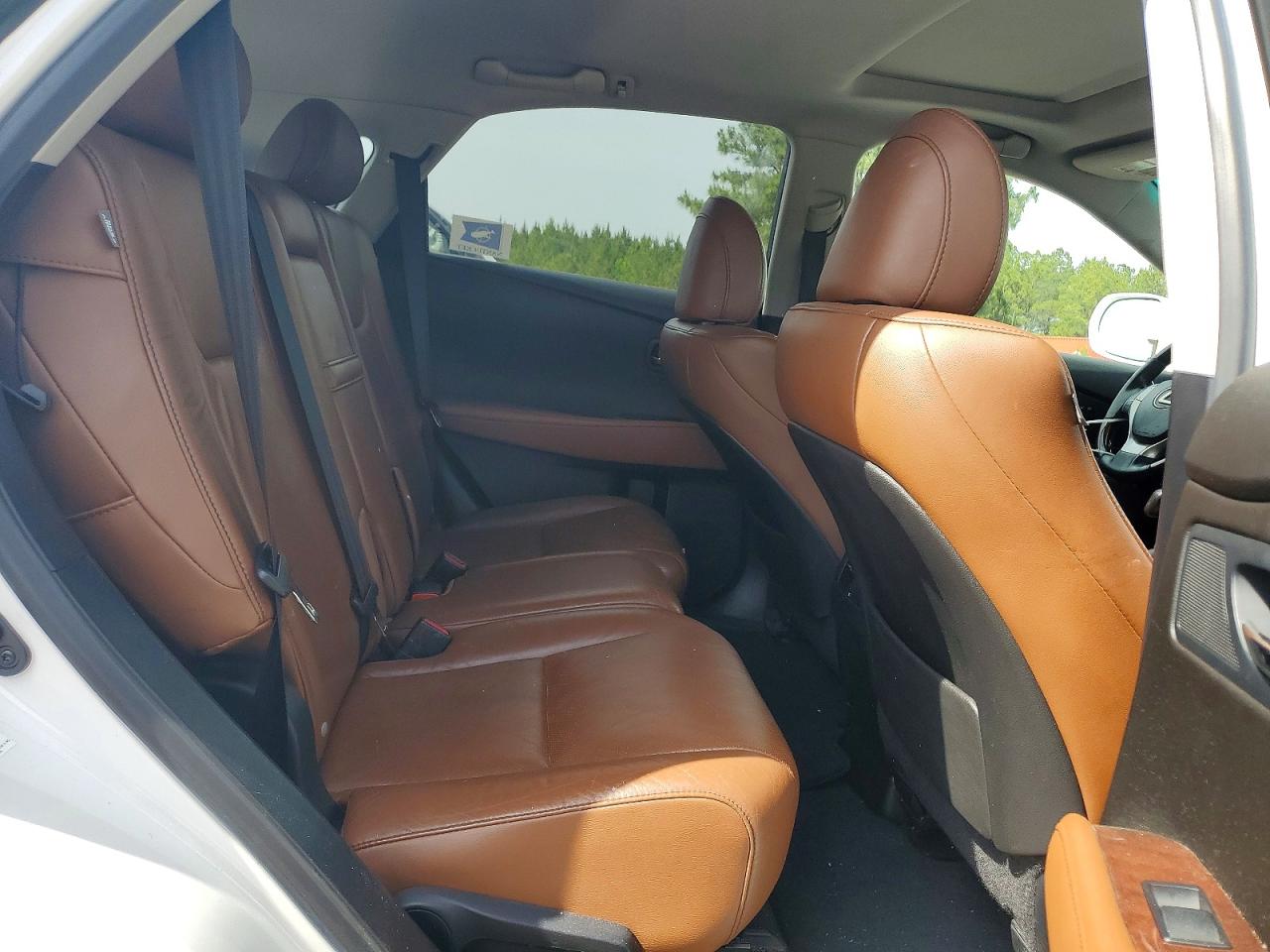 Lexus RX Base