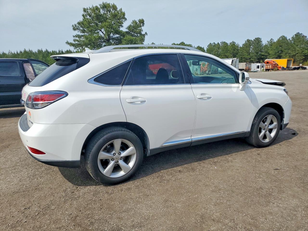 Lexus RX Base