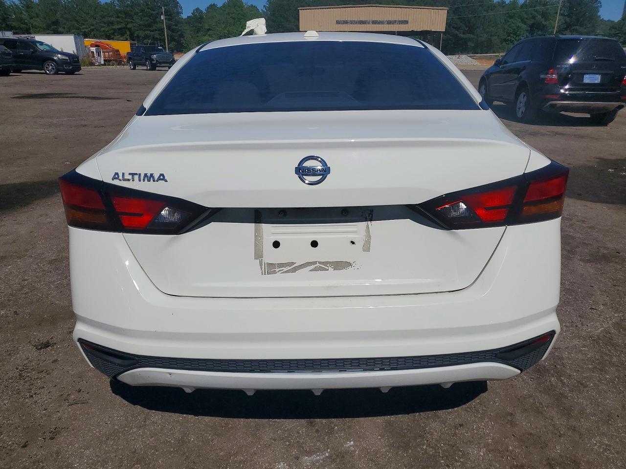 Nissan Altima S