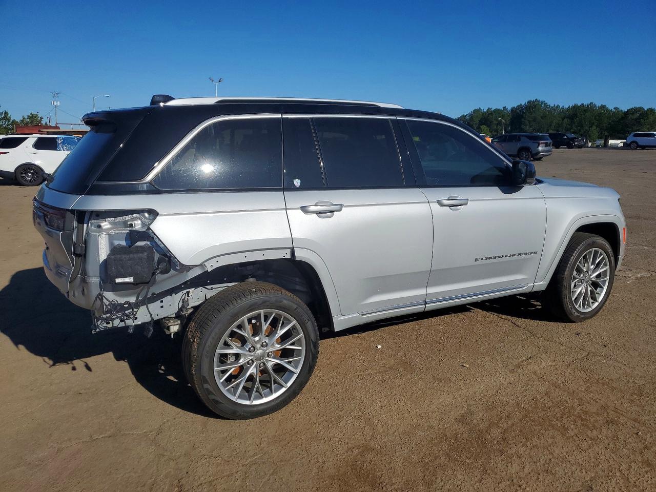 Jeep Grand Cherokee Summit