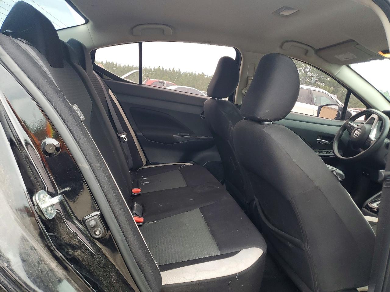 Nissan Versa Sv