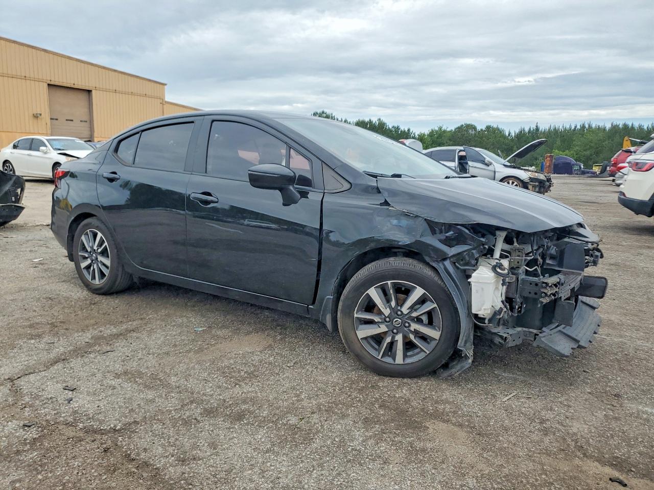 Nissan Versa Sv